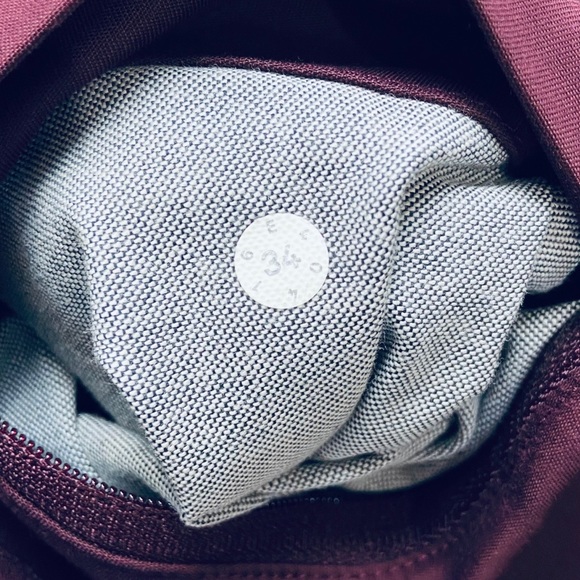 Men’s lululemon pants size 34 - Picture 3 of 4